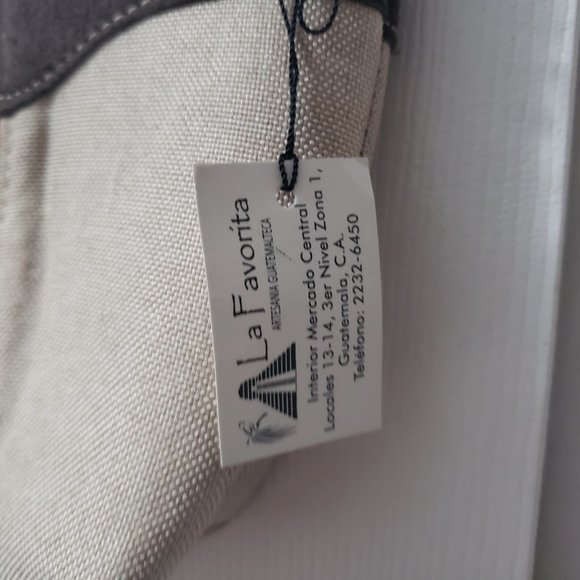 NWT Handmade Embroidered Crossbody from Guatemala - Picture 4 of 7